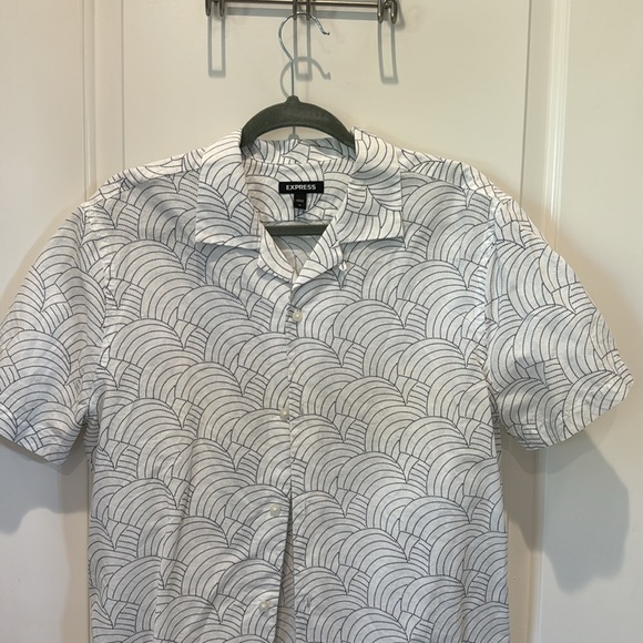 NWOT Express Button Up - Picture 3 of 4